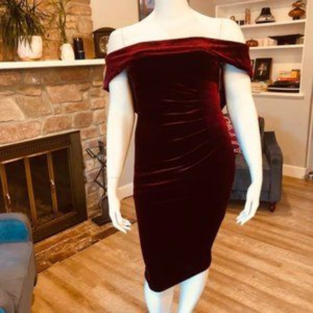 Sz. 14 NWT Xscape Wine Colored Off-The Shoulder Midi